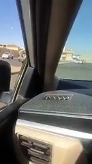 بالفيديو وصلة تفحيط بالسعودية تؤدي الي حدوث كارثة في النهاية