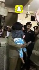 بالفيديو العثور على طفلة مفقودة منذ ثلاث سنوات بالسعودية