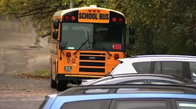 بالفيديو معلمة امريكية تنزع الحجاب عن احدى طالباتها المسلمات وتنشرها على سناب شات