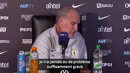Uruguay - Bielsa sur les attaques de Luis Suarez : "Quand on se dispute à la maison, on n’ouvre pas les fenêtres pour être vu des voisins”