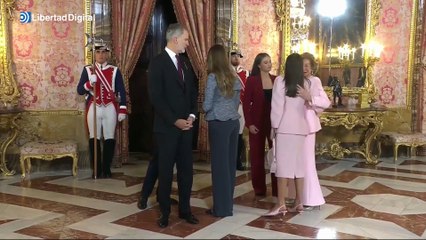 Las cámaras captan los gestos de cariño de la reina Sofía con sus nietas y la reina Letizia