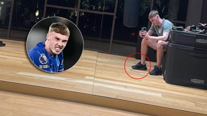 Cole Palmer se lesiona de pie en casa y no jugará en Champions contra el Barcelona