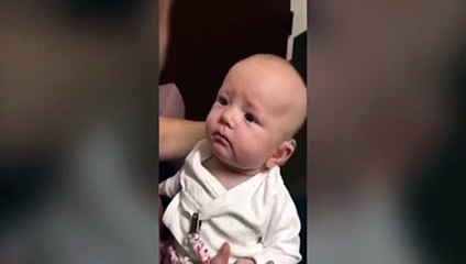 فيديو: ردة فعل مؤثر لطفلة صماء تسمع كلمة "أحبك" من والدتها للمرة الأولى!
