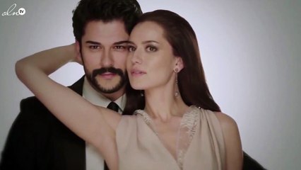 بوراك أوزجيفيت يفاجئ زوجته بهدية ضخمة