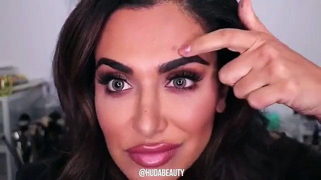 بالفيديو: هكذا تخفي هدى قطّان حبّ الشباب في وجهها!