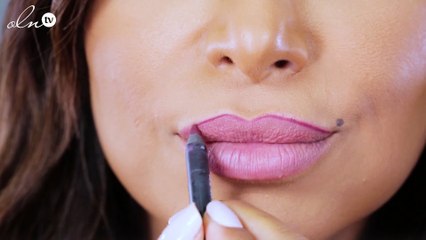 تعلمي حيلة أحمر الشفاه بلونين