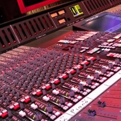 نواعم تكشف سبب توقّف حسين الجسمي عن الغناء