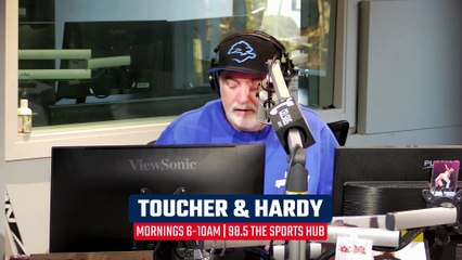 Burrow Pushing to Play — But Is It Enough to Beat the Patriots?