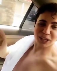 بالصور والفيديو: جو رعد يؤدّي مناسك العمرة ويبكي من قلبه