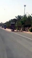 بالفيديو اخفاء كاميرا "ساهر" خلف لوحات إعلانية بأحد شوارع الرياض