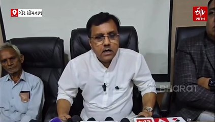 ગીર સોમનાથ: BLOએ SIRની કામગીરીના દબાણથી આપઘાત કર્યાનો આરોપ, શિક્ષણમંત્રી પરિવારને મળવા પહોંચ્યા