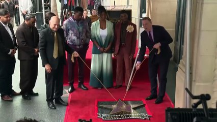 Chadwick Boseman recibe de forma póstuma una estrella en el Paseo de la Fama de Hollywood