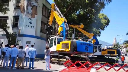 Paes participa de início das obras do Centro Cultural Rio-Áfricas, na Zona Portuária