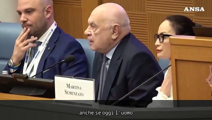 Nordio: "La parita' trova resistenza nel codice genetico del maschio"
