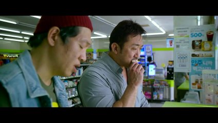 {Desejo de Justiça} {Unstoppable} - Um dia, Dong-Chul chega em casa e encontra sua casa em desordem e sua esposa está desaparecida.