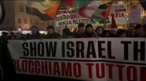 Bologna, il video del corteo degli attivisti per la Palestina contro la partita del Maccabi Tel Aviv: «Mostriamo il cartellino rosso a Israele»
