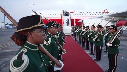 Cumhurbaşkanı Erdoğan, G20 Liderler Zirvesi için Güney Afrika’ya geldi