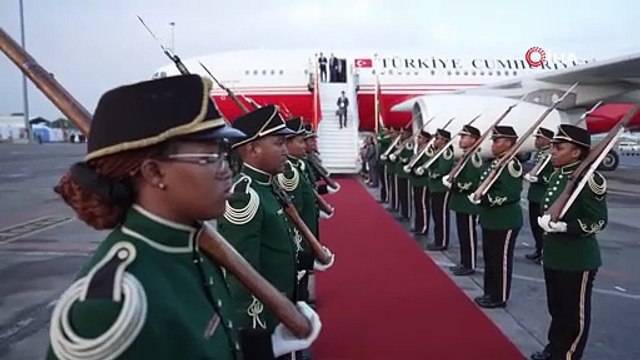 Cumhurbaşkanı Erdoğan, G20 Liderler Zirvesi için Güney Afrika’ya geldi