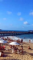 Banhistas são resgatados do mar na Praia do Havaizinho