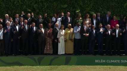 La COP30 encara sus últimas horas sin acuerdos y con países a favor de abandonar el petróleo
