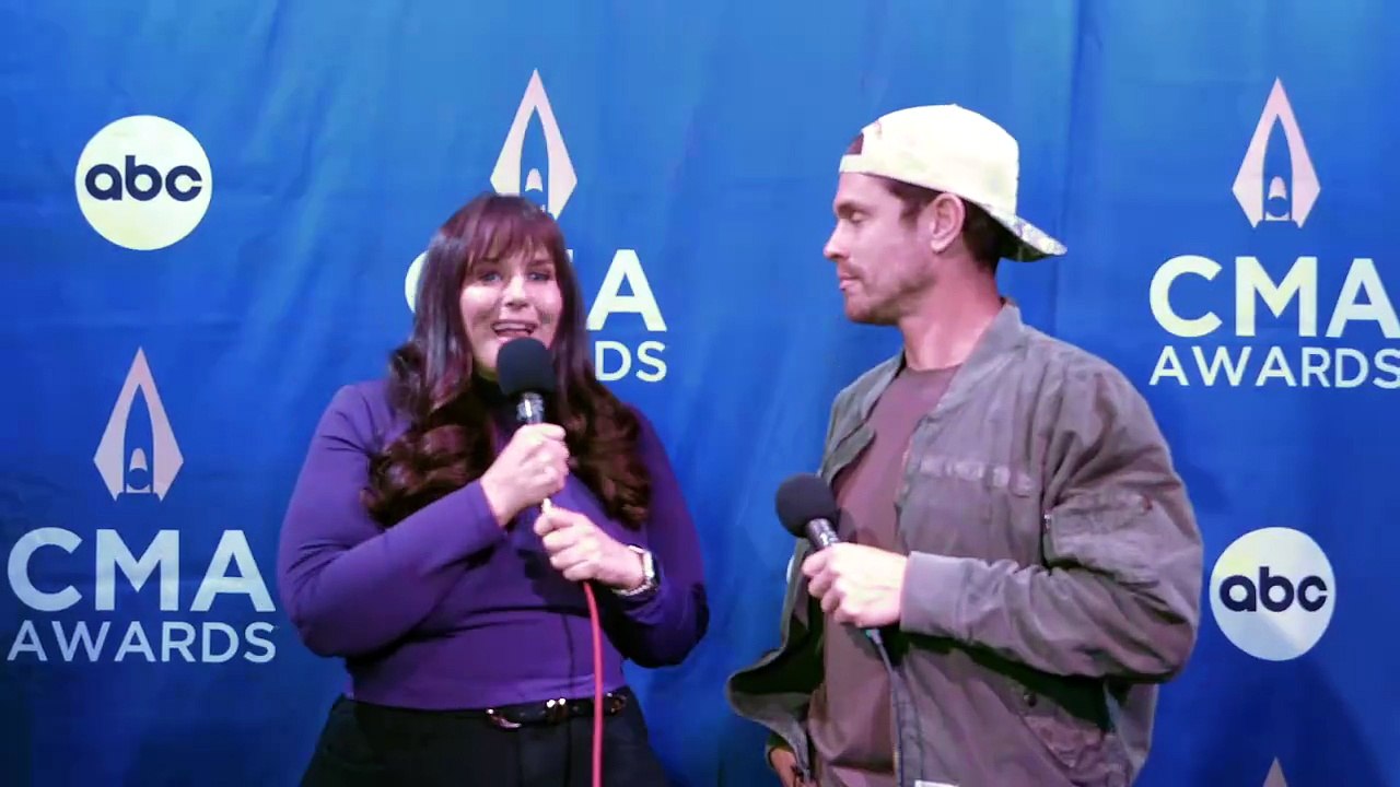 Dustin Lynch at the CMA Awards