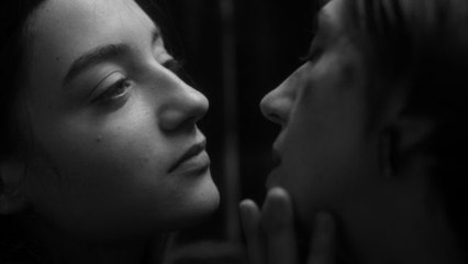 “Two People Exchanging Saliva” Rewrites the Slap in Cinema