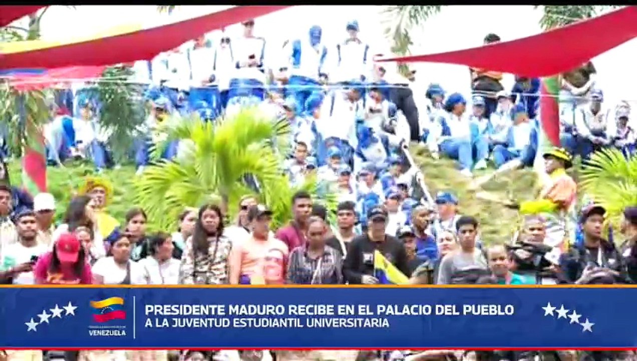 Presidente Nicolás Maduro recibe en el Palacio de Miraflores a la juventud estudiantil venezolana
