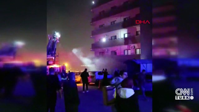 Oto galeride yangın: 2 kişi can verdi, 14 kişi dumandan etkilendi