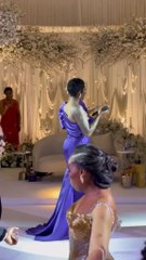 Tiwa Savage mind blowing performance at a wedding. This is so beautiful 😍😍