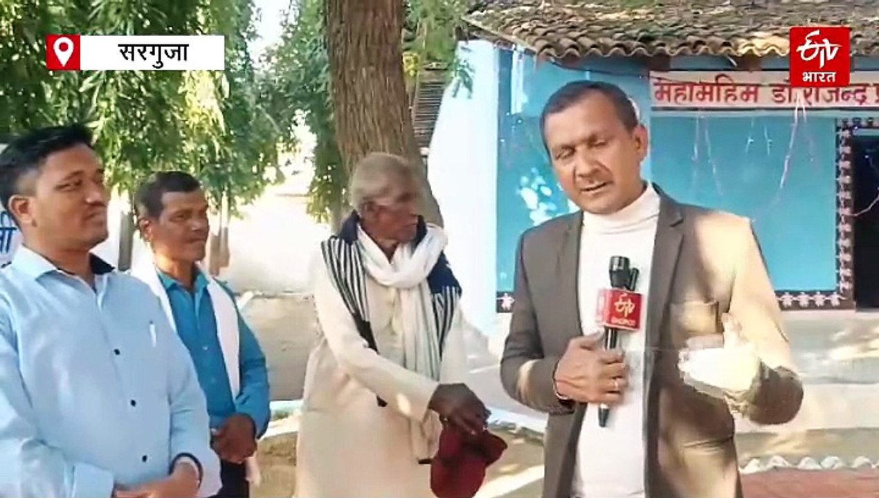 पूर्व राज्यपाल अनुसुइया उइके ने बसंत पंडो से वीडियो कॉल पर की बात, बसंत ने गांव आने का दिया न्योता