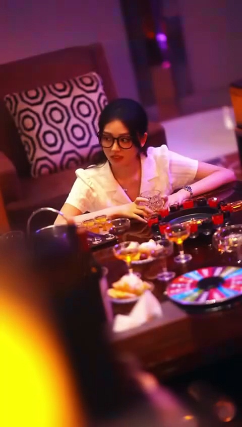  Sosialita palsu yang menjerat hati ceo | fake socialite tamed cold ceo | drama pendek china sub indo