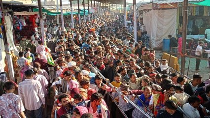 Video: सुबह साढ़े तीन बजे पट खुले, अभिषेक व आरती के बाद उमड़ी भीड़