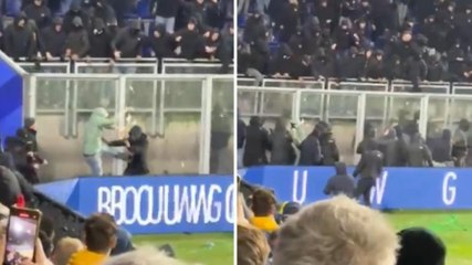 Calci e pugni tra ultras sugli spalti: a fine partita scoppia il caos