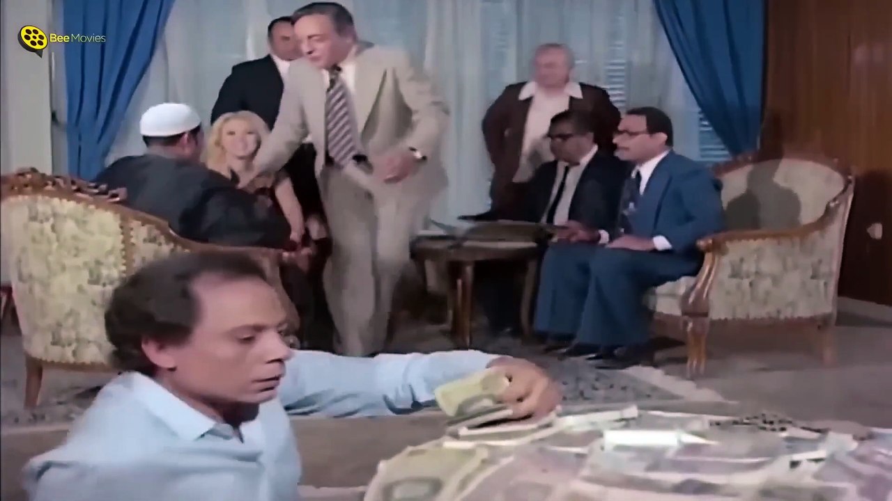 عادل إمام بتخانق مع المدير 🤣 هو انا باكل أكل البهايم (1)