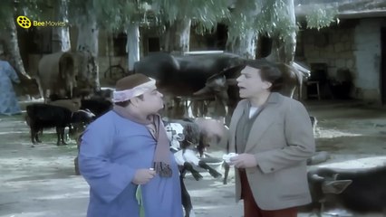 عادل إمام بيشتري عضم للكلب 🤣 بريال عضم للكلب