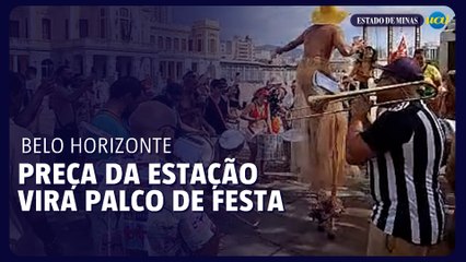 Praça da estação vira palco para festa