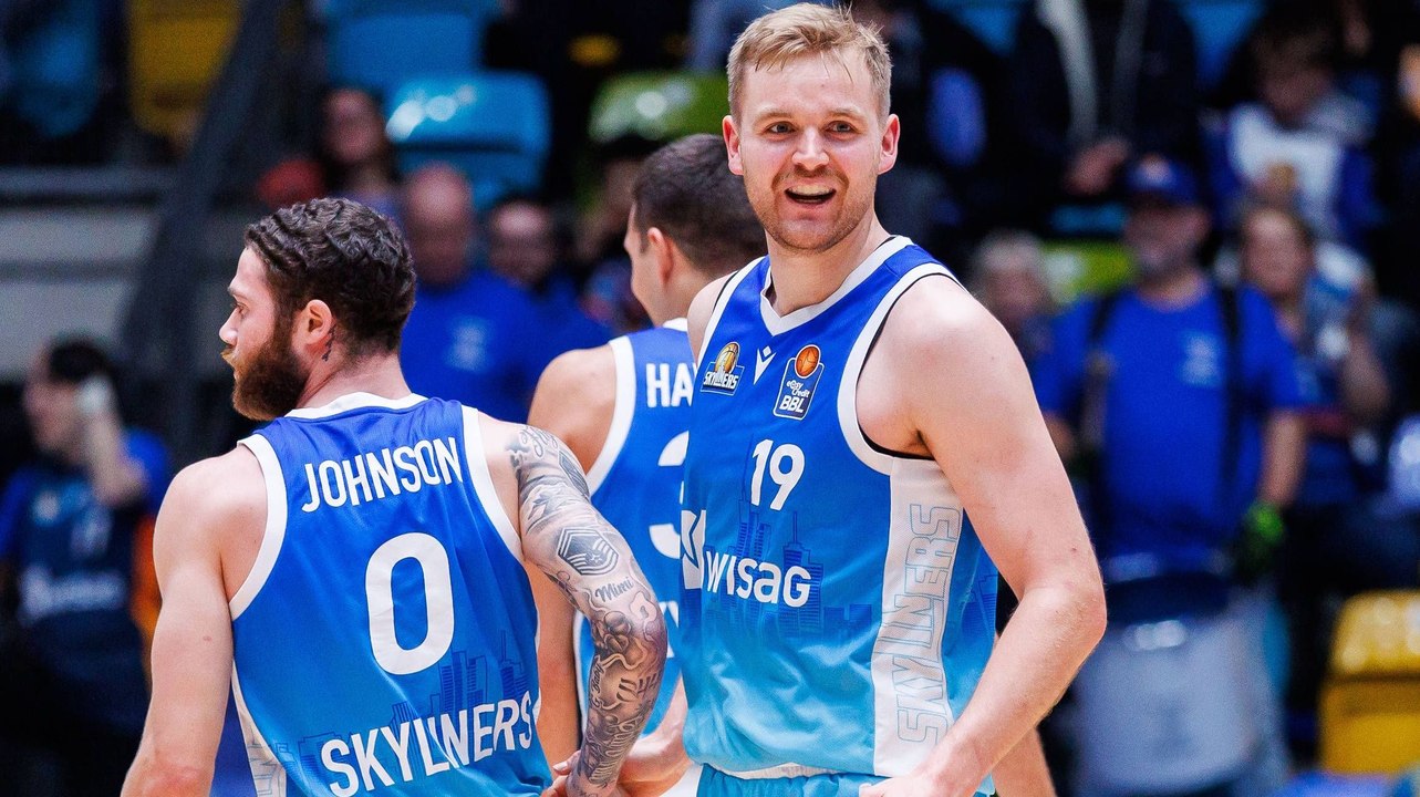 Pape stark bei Skyliners-Sieg, Frankfurt am Ende eiskalt