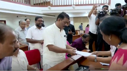 തദ്ദേശ തെരഞ്ഞെടുപ്പ് : വിമത ശല്യത്തിൽ വലഞ്ഞ് മുന്നണികൾ