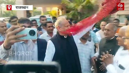 गहलोत ने साफा पहनाया, अगले दिन मिली जिले की कमान, जोधपुर ग्रामीण में 3 दशक से परंपरा कायम