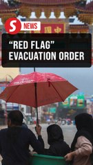 Flooding in southern Thailand leaves residents stranded