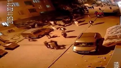 İstanbul'da 2 mahalleyi savaş alanına çeviren kavga!