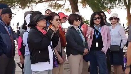 Beyaz cennet Pamukkale, Asya ülkelerinden gelen turistlerin yoğun ilgisini çekiyor