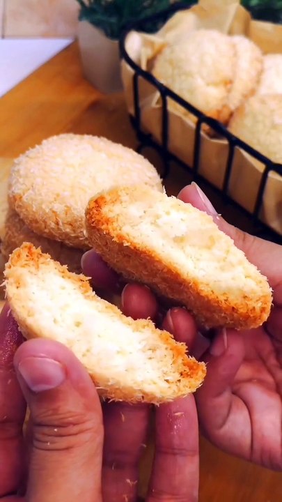 Crispy coconut 🥥 cookie's