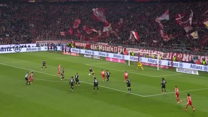 Bayern Munich - 14ème but en 11 journées pour Kane