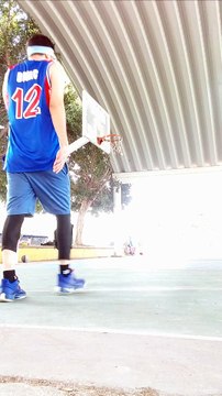 PARA PRETEXTOS HAY MUCHOS SI NO GANAN EMPATAN YO 4 MESES SIN JUGAR A LOS 15 AÑOS NADIE ME GANABA A NIVEL MUNDIAL NI EN BALONCESTO NI EN SOCCER FÚTBOL REPITO A NIVEL MUNDIAL