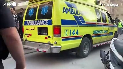 Libano, Israele torna a colpire Beirut sud