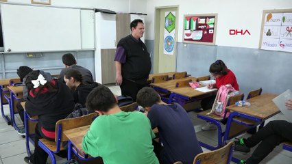 Samsun’da aynı okulda görevli görme engelli iki öğretmen çevrelerine ilham oldu