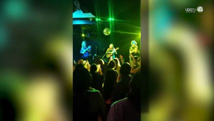 El director del Centro Cultural Breton busca apoyo para impedir que el cierre del foro