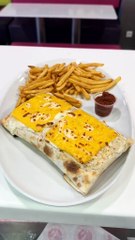 Gratinated Tacos with Cheddar and Goat Cheese & Honey – A Perfect Flavor Duo! #CheddarTacos #GoatCheeseTacos #HoneyTacos #GratinatedTacos #CheeseLovers