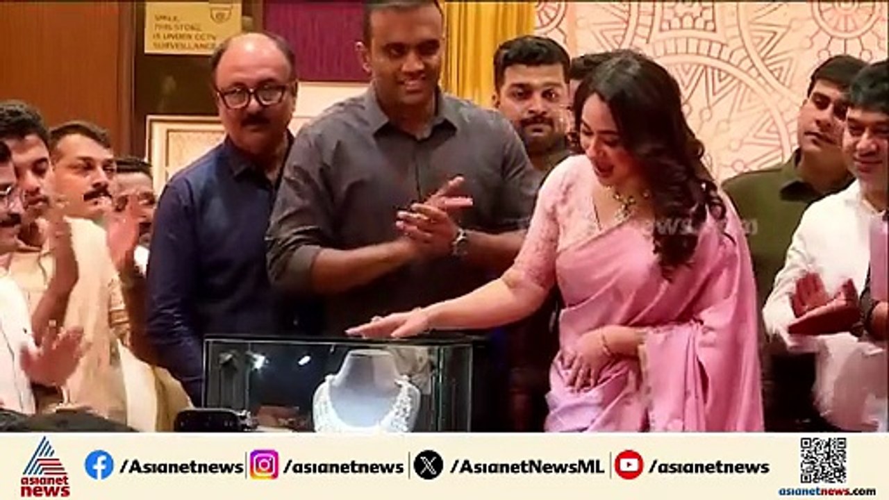 മലബാർ ഗോൾഡ് ആൻ്റ് ഡയമണ്ട്സ് കണ്ണൂർ ഷോറൂമിൽ ആർട്ടിസ്ട്രി ജ്വല്ലറി ഷോ